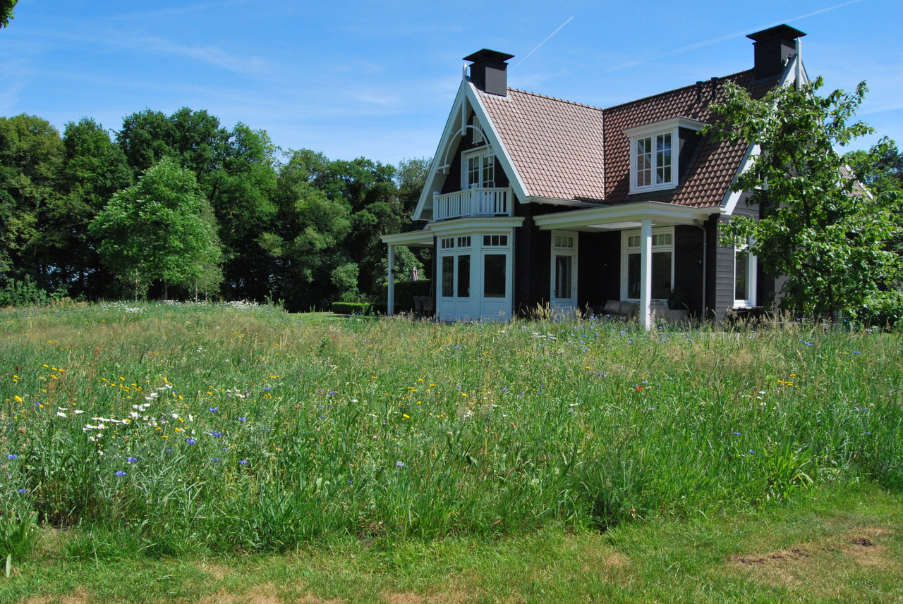 The HillTop — Zwiepseweg 19, Barchem
